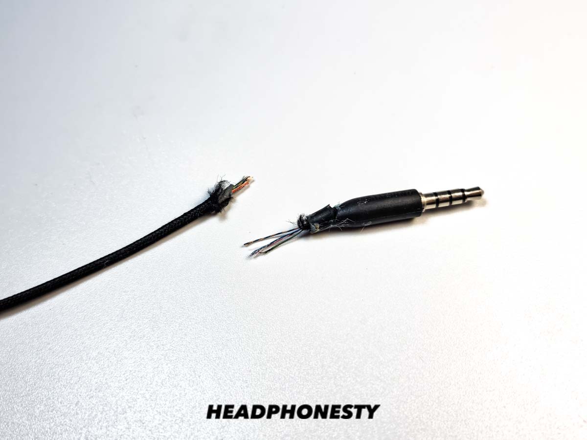 Why Do I Hear Static in my Headphones: Quick Fixes for Different ...