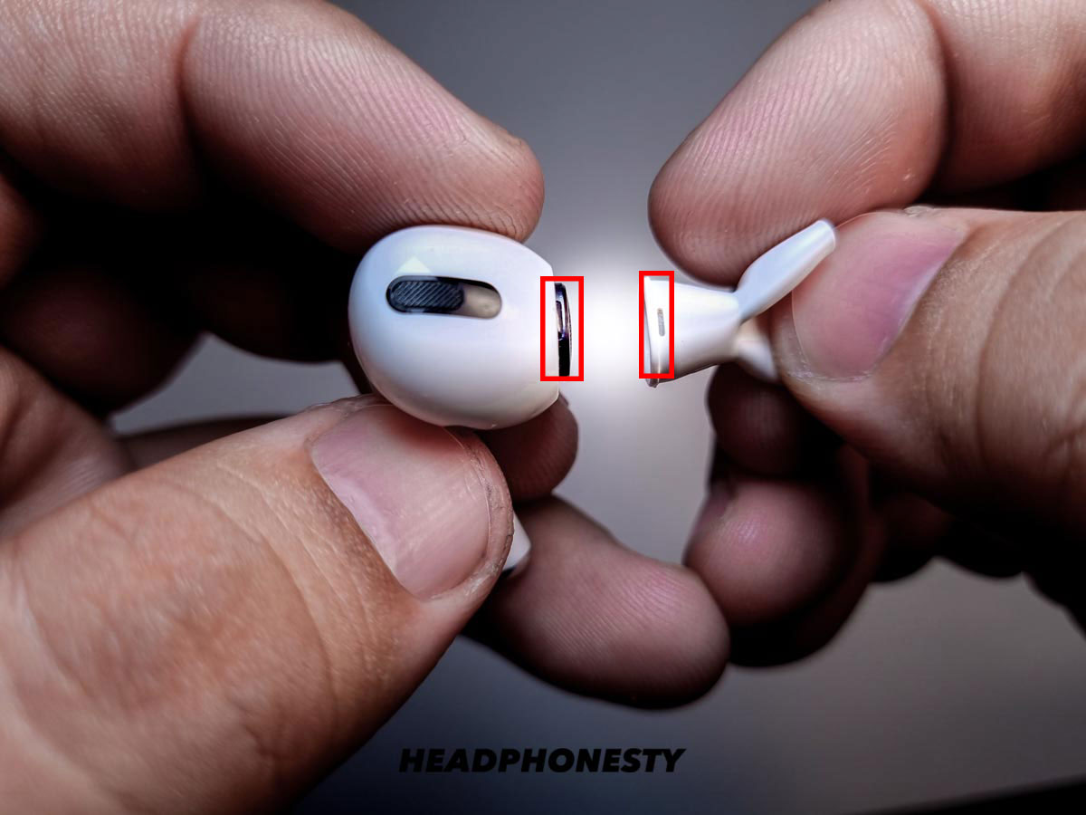 Simple Keep Airpods From Falling Out - Headphonesty