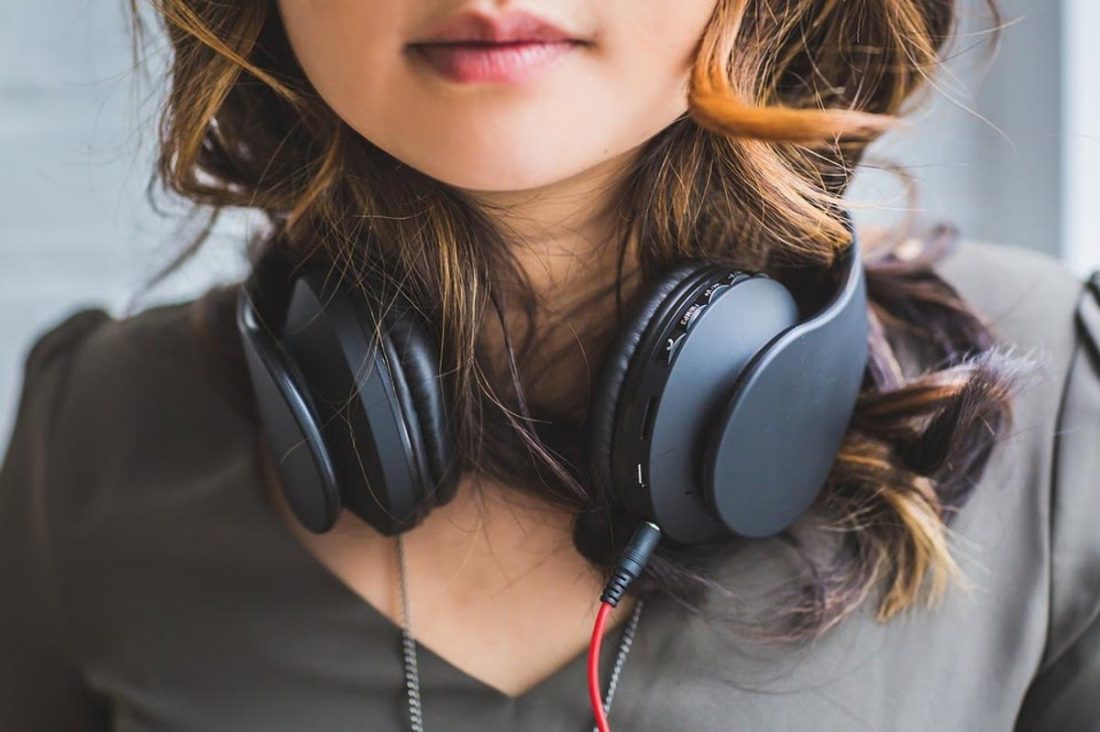 9 Types of Headphones That You Should Know - 25