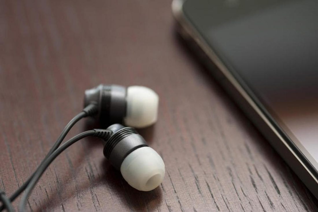 9 Types of Headphones That You Should Know - 54