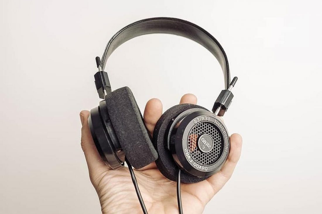 9 Types of Headphones That You Should Know - 37
