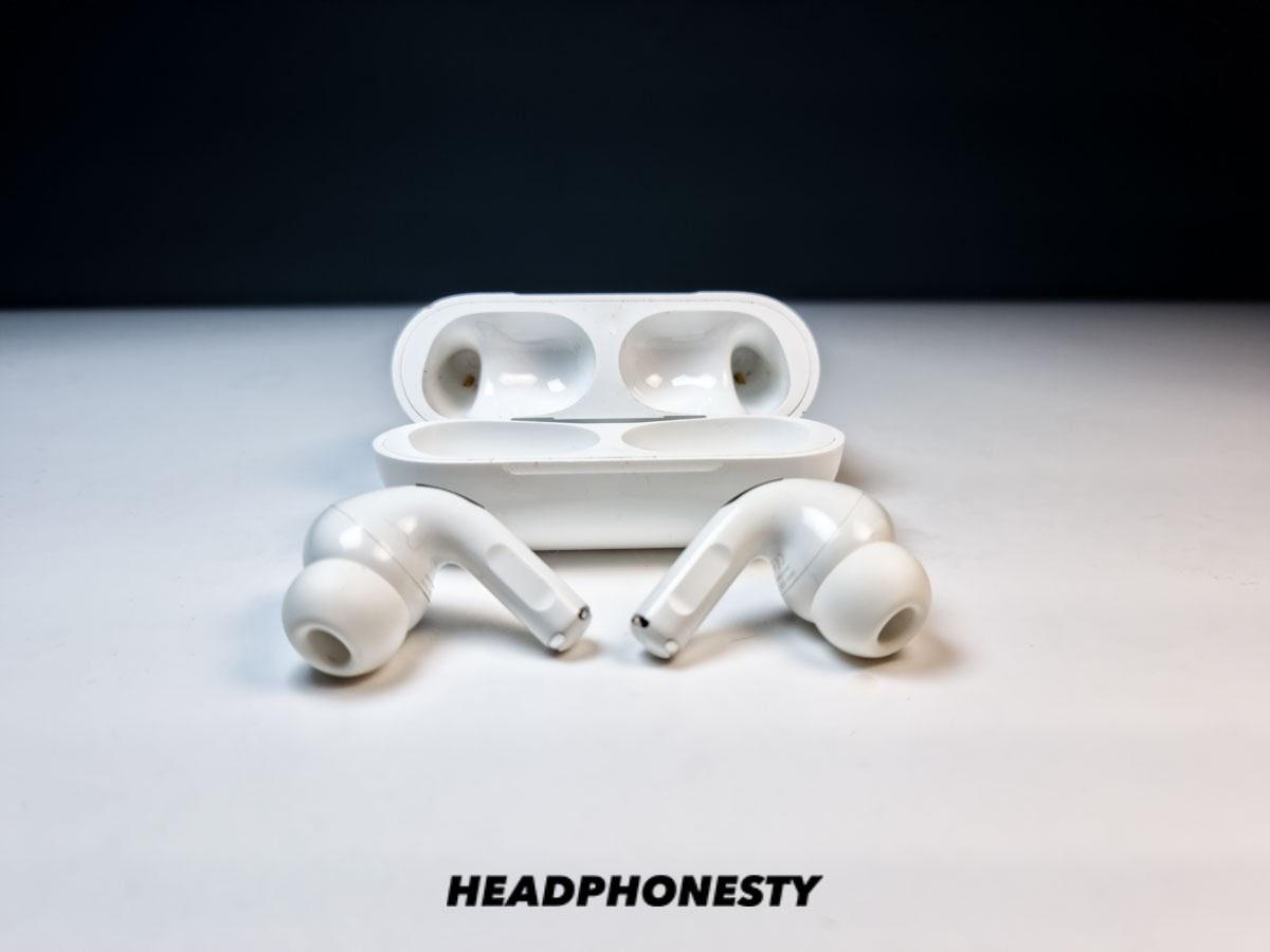 AirPod Not Working: Problems and Fixes - Headphonesty