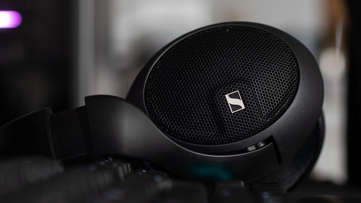 Sennheiser HD 560S Review in FIVE MINUTES: Best BUDGET AUDIOPHILE headphones?  