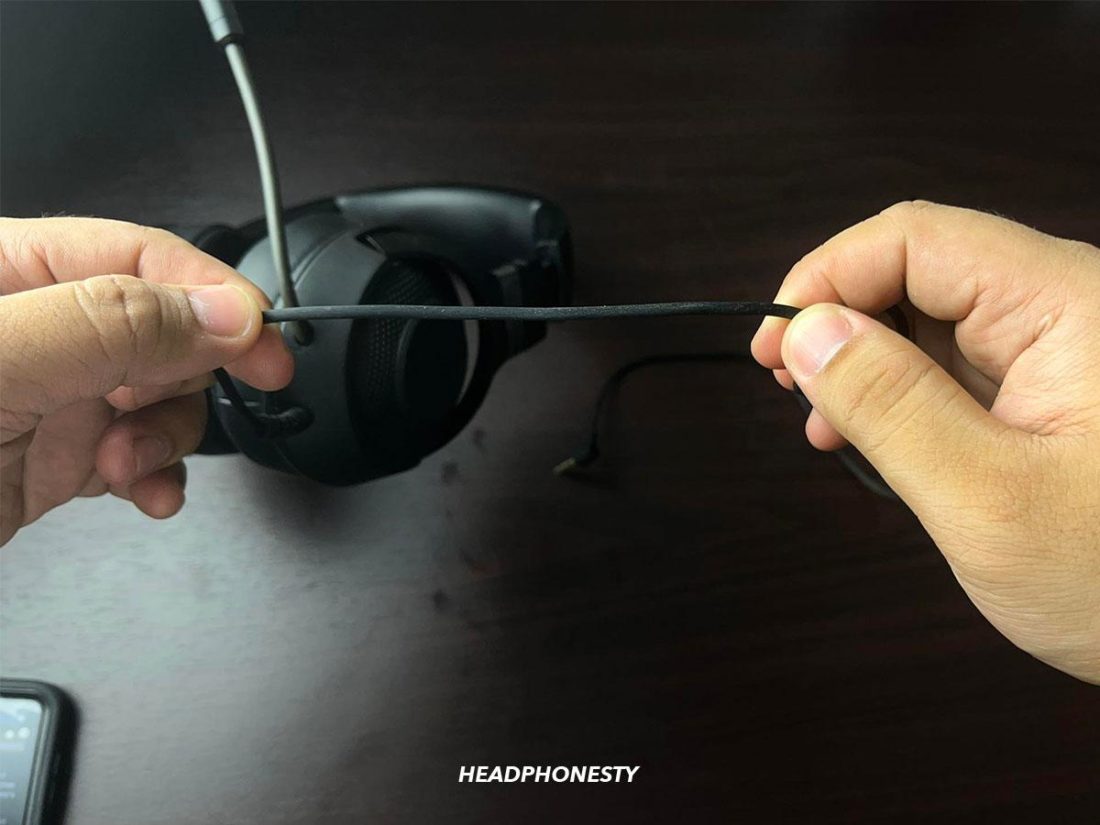 4 Quick   Easy Hacks to Straighten Out Headphone Wires - 80