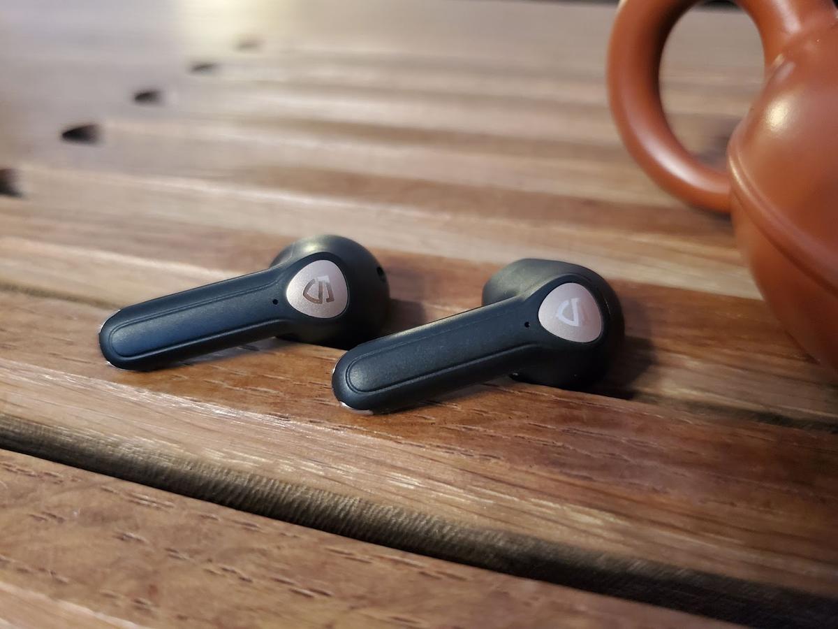 SoundPEATS Air3 Deluxe HS Review - Best Classic Earbuds