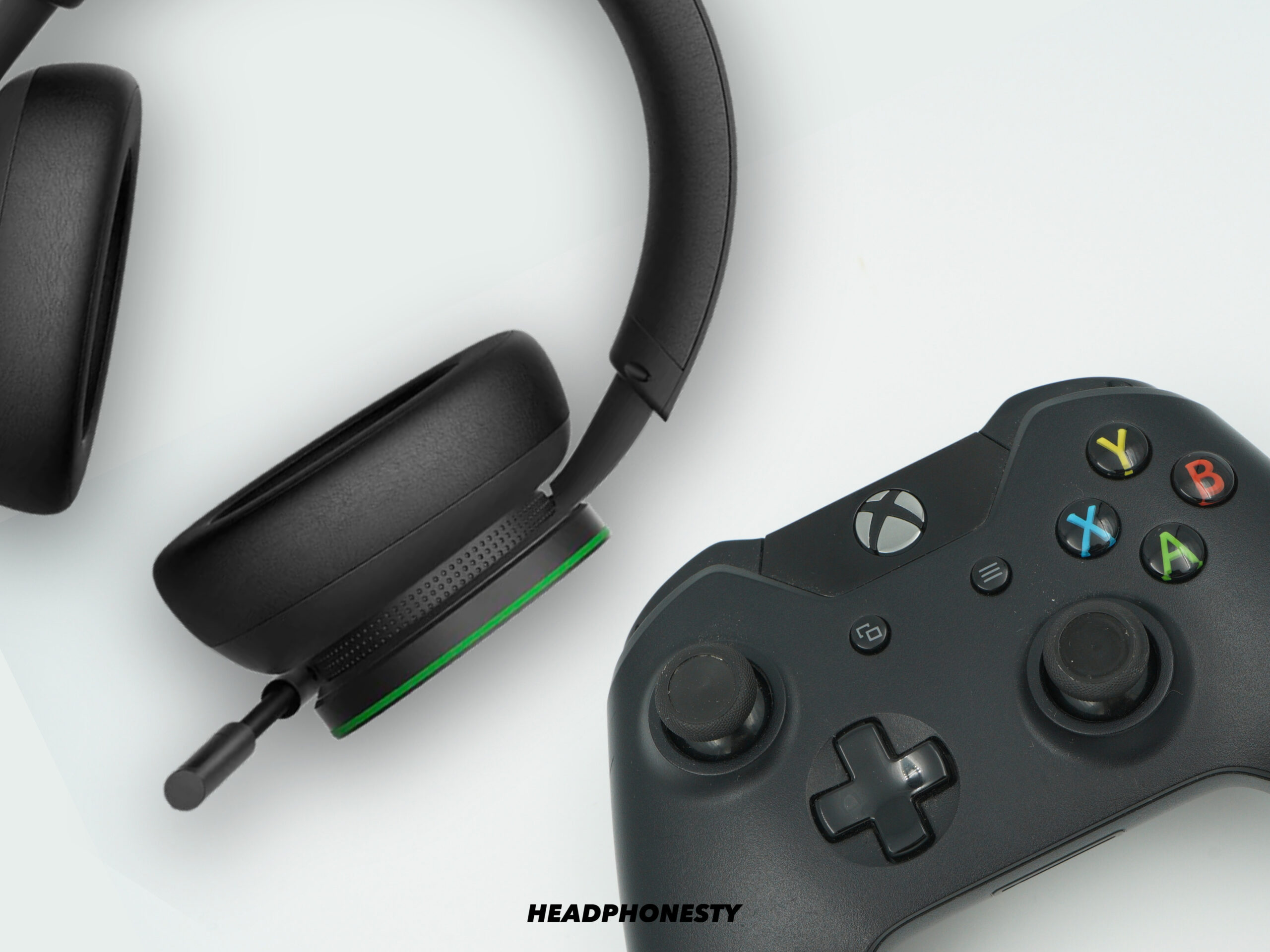 6 Common Xbox Series X Headset Issues and How to Fix Them