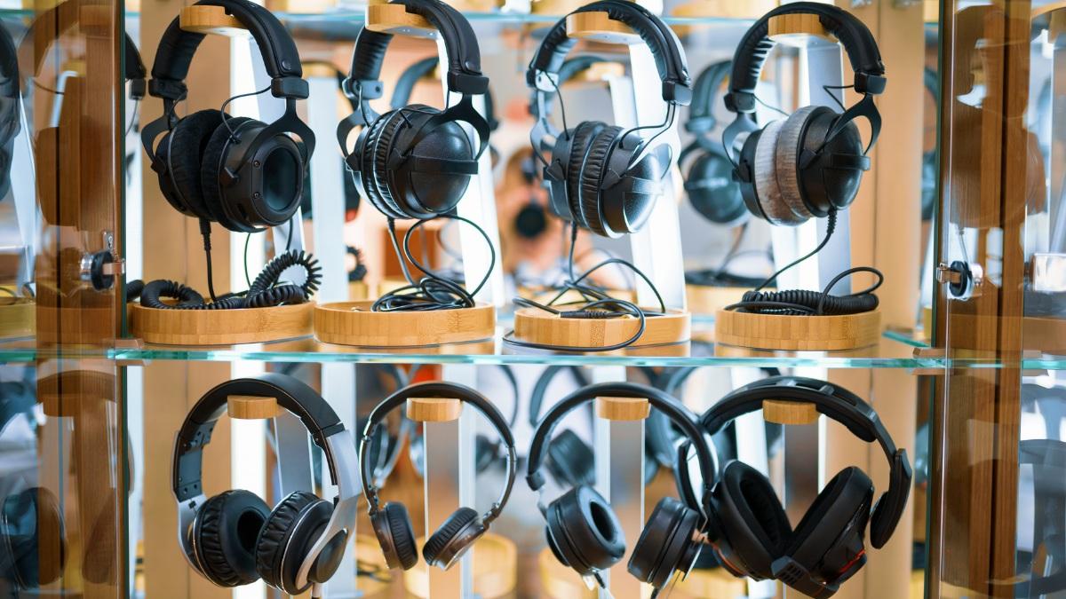 These tracks can help you choose your next headphones.